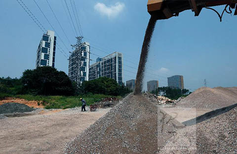 移動式建筑垃圾破碎制磚項目：浙江永康現場